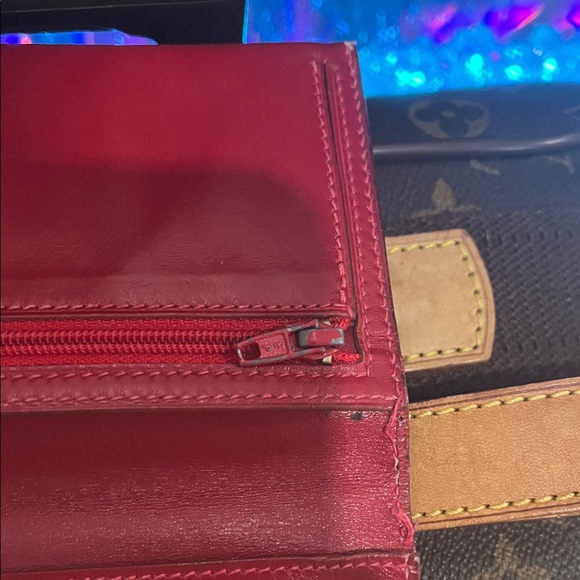 Hermes Cherry Red Wallet with Gold Detail - Picture 9 of 16